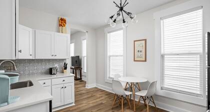 Indy Stay | Clean, Chic + Central