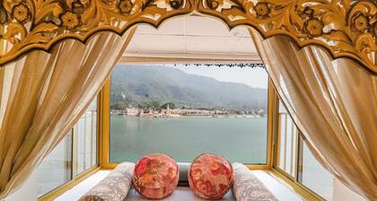 The Neeraj Ganga Heritage Palace