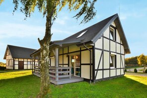 Bungalow | Exterior - Holiday Studio With Terrace (Postomino)