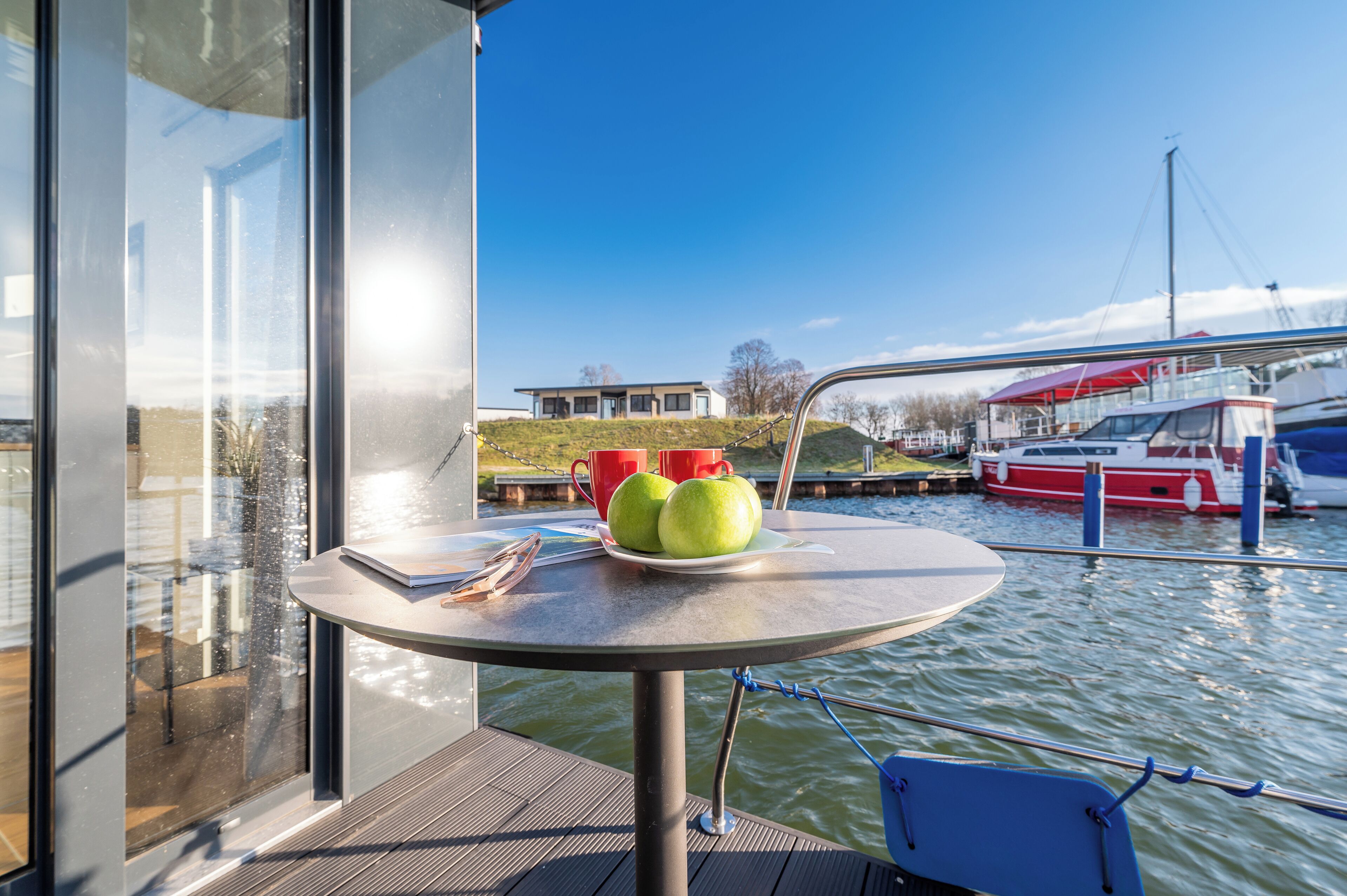 Quarto casal com design assinado, vista para o mar | Terraço/pátio