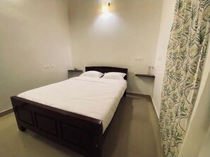 Family Villa, 4 Bedrooms, Balcony, City View