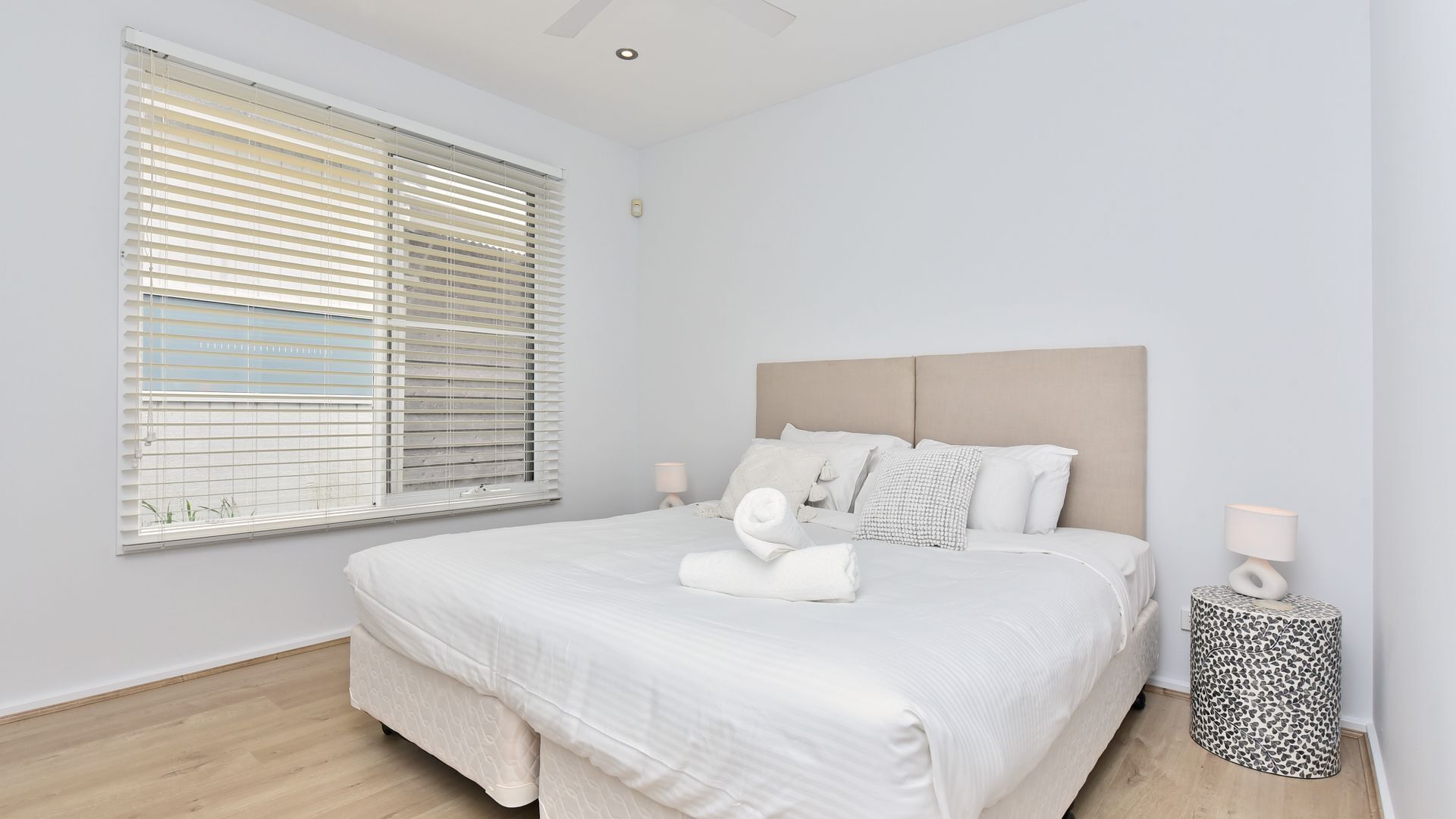 2 bedrooms, iron/ironing board, free WiFi