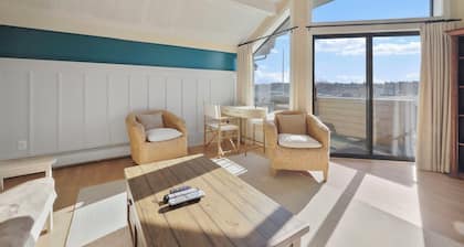 Water View | Bright & Modern | Downtown Charlevoix | Indoor/Outdoor Pool