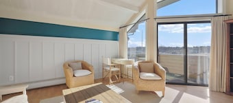 Water View | Bright & Modern | Downtown Charlevoix | Indoor/Outdoor Pool