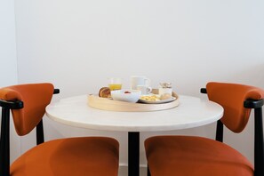 Dining - Feel Porto Clérigos Charm 3.1 (Oporto)