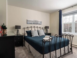 2 chambres, lit parapluie, Wi-Fi, draps fournis