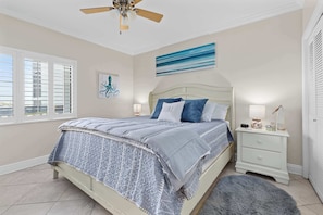 Appart'hôtel, plusieurs lits, balcon, vue océan (Shipwatch Surf & Yacht Club D502) | 2 chambres, décoration personnalisée, ameublement personnalisé