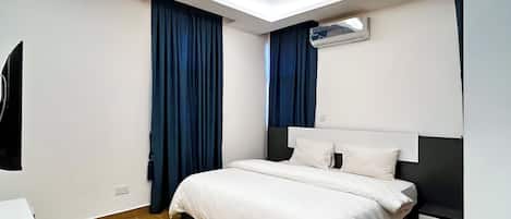 6 chambres, fer et planche à repasser, Wi-Fi, draps fournis