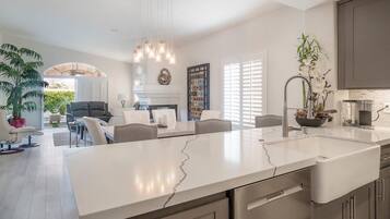 House | 3 bedrooms, Internet