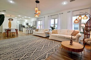 Televisión y futbolito 