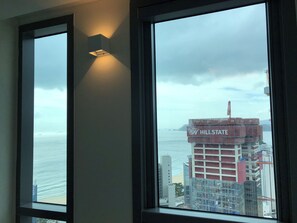 Chambre Double Supérieure, vue partielle sur la mer | Vue de la chambre