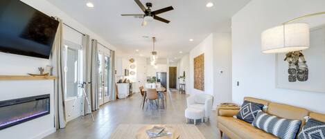 House (4 Bedrooms) | Front of property