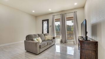 Rumah (2 Bedrooms) | Interior