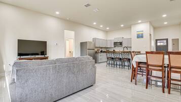 Rumah (2 Bedrooms) | Interior