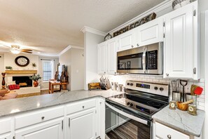 Nhà (3 Bedrooms) | Nội thất