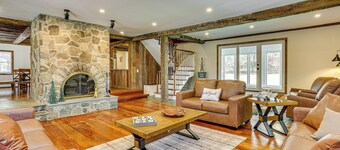 Indoor Pool, Gym & More: Catskills 'retreat House'