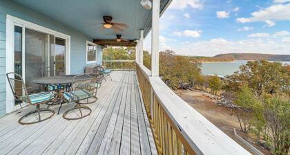 Fire Pit + Stunning Views: Lake Eufaula Retreat!