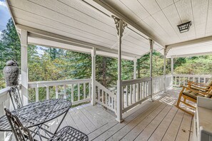 House (4 Bedrooms) | Front of property