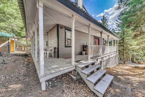 4 Mi to Ski Cloudcroft: Family Escape w/ Fireplace