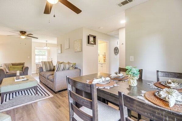 House (3 Bedrooms) | Interior - Patio for Al Fresco Dining: Home in Hinesville! (Hinesville)