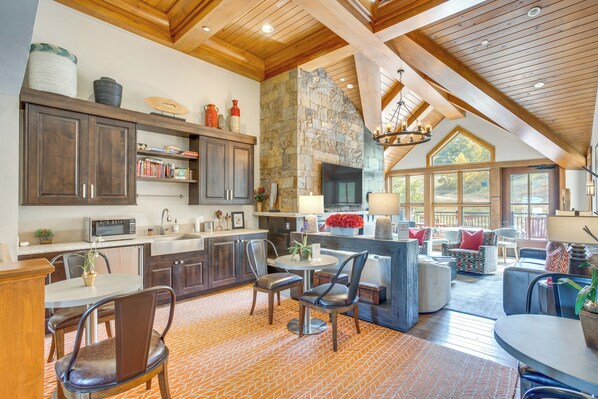 Apartment (4 Bedrooms) | Interior - Luxury True Ski-in/ski-out Beaver Creek Apartment! (Avon)