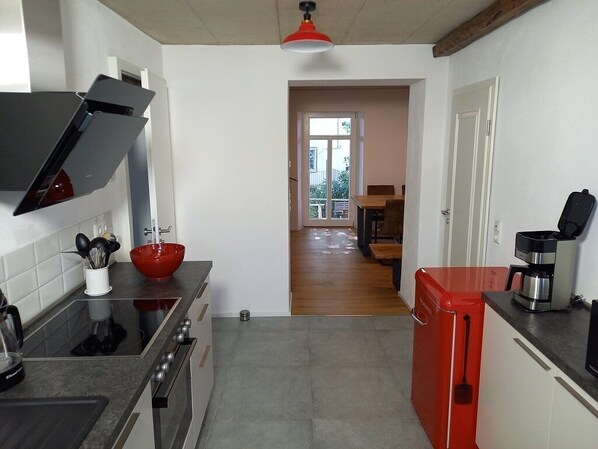 Fridge, microwave, oven, stovetop - Cozy Eifel vacation apartment; modern standard in a historic ambience! (Bitburg)