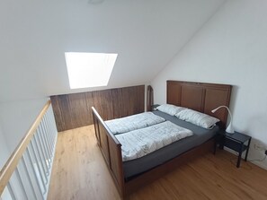 1 makuuhuone, vauvan matkasänky, Wi-Fi, vuodevaatteet
