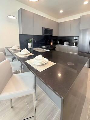 Apartment | 4 bedrooms, Internet