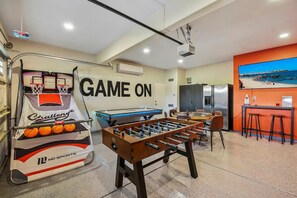 6 bedrooms, Internet - WOW The Hamptons Pickleball Massive Pool Slide (Indio)