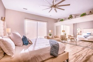 House | 8 bedrooms - The Royal Bahamian- Pickleball Golf Sleeps 20 (Indio)