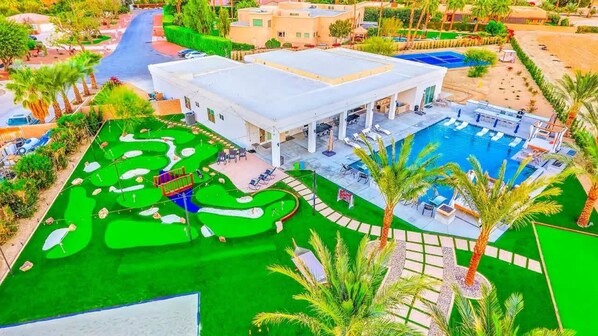 House | 8 bedrooms - The Royal Bahamian- Pickleball Golf Sleeps 20 (Indio)