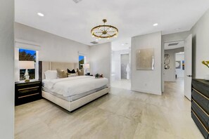 House | 9 bedrooms, Internet - Lazy River Resort Theater Pickleball Game RM (Indio)