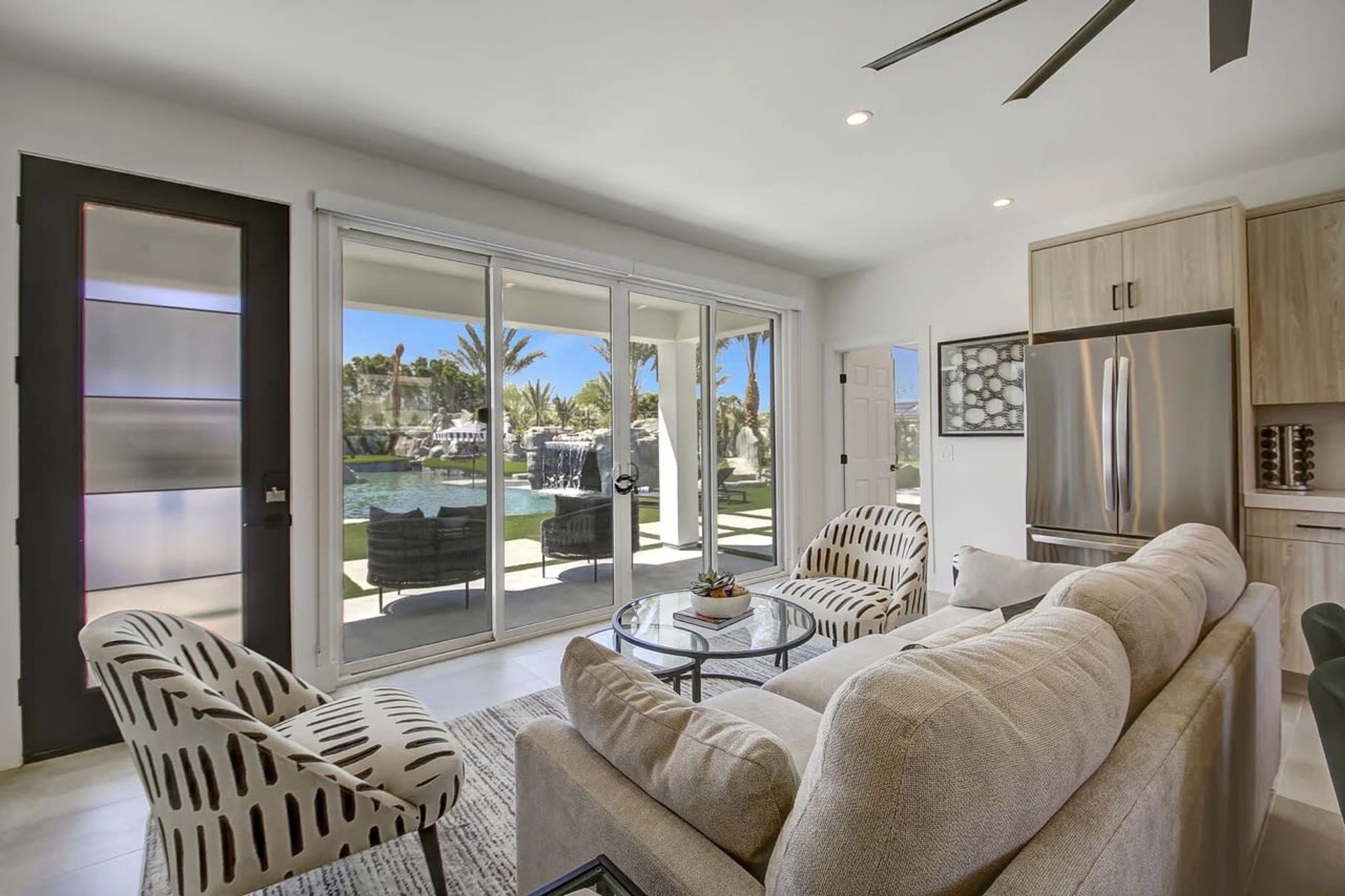 9 chambres, Internet