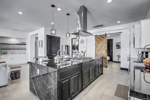 6 chambres, Internet