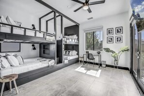 6 bedrooms, Internet - Constellation- New Constellation Hugepool Spa Gamerm Slide Luxury (Indio)