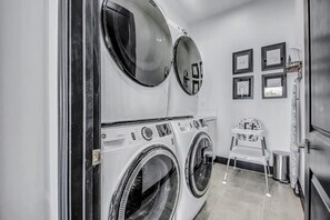 Hus | 6 sovrum och internet