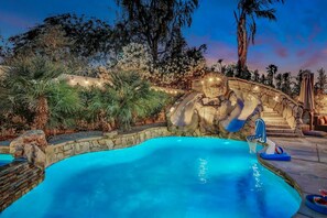 House | 6 bedrooms, Internet - Wonderscape Lionslide Freespa Gamerm Luxury Tsla (Indio)