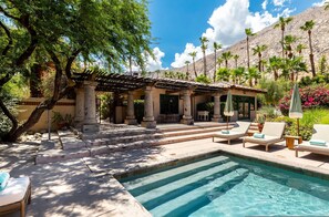 House | 5 bedrooms, Internet - LUX - Historic Tennis Club Enclave - King Beds (Palm Springs)