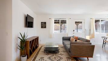 House | 3 bedrooms, Internet