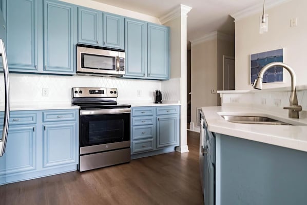 Kühlschrank, Esstisch