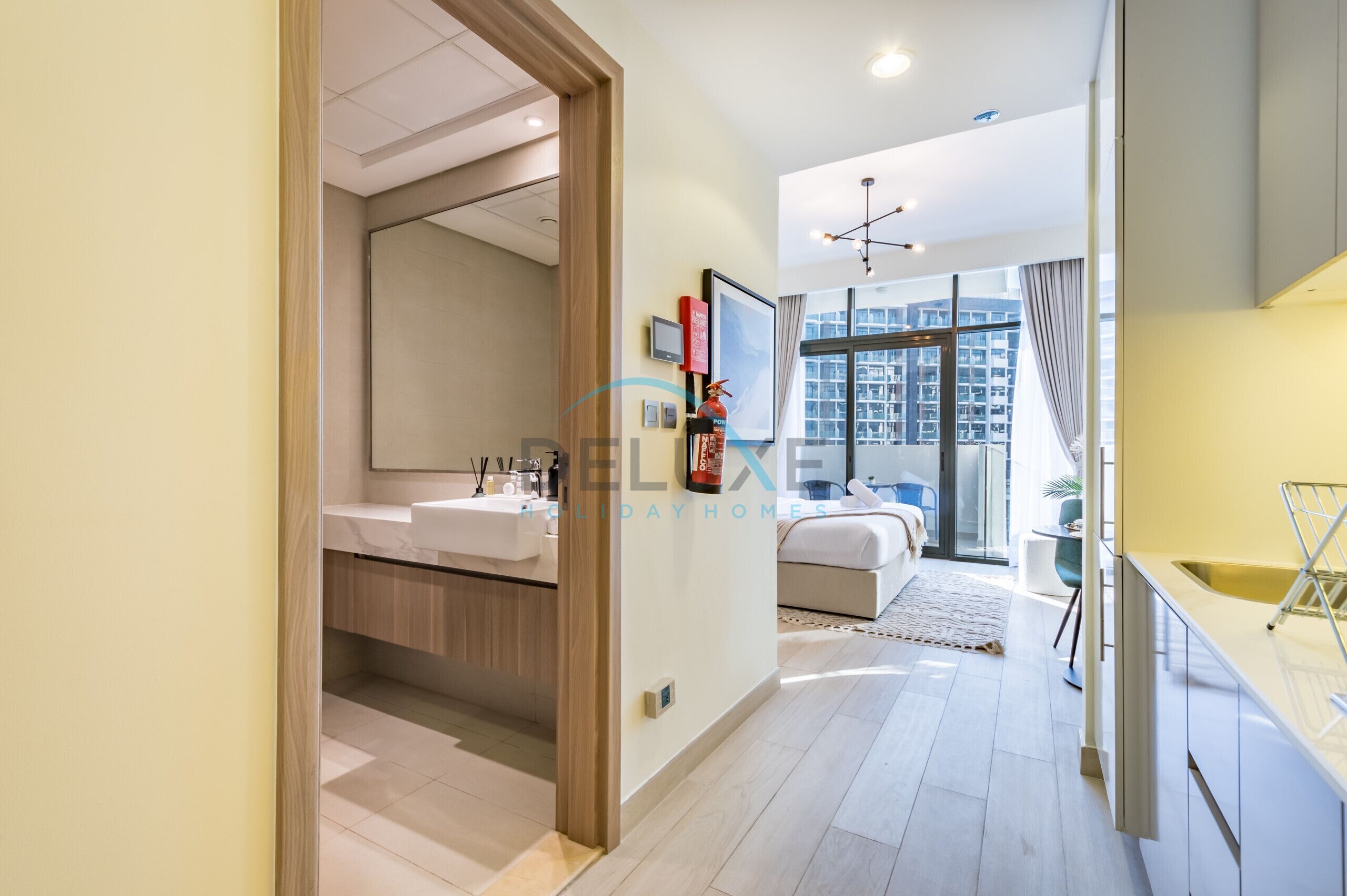 Safe på rommet, strykejern/-brett, wi-fi (inkludert) og sengetøy