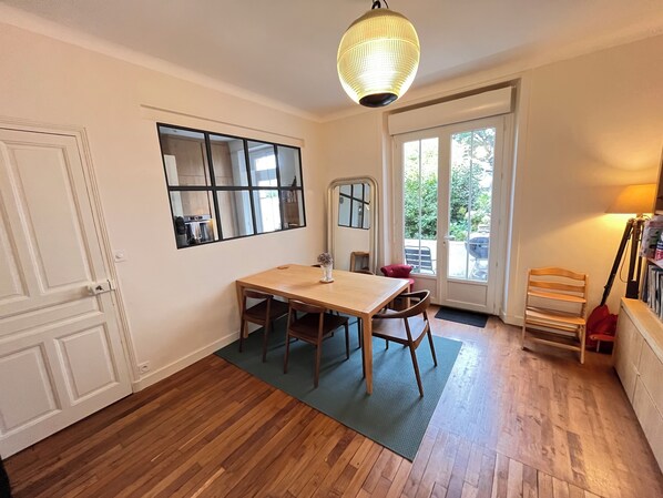 Interior - Family home - town center - walking distance to port (Vannes)