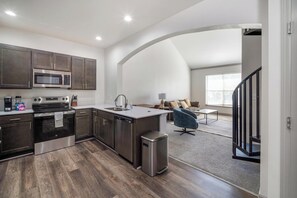 Fridge, dining tables - Landing | Spectacular 1BD, Pool, Gym (Cincinnati)