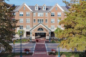 Exterior - Landing | Spectacular 1BD, Pool, Gym (Cincinnati)