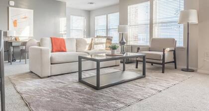 Landing | Chic 1BD, Courtyard, Gym