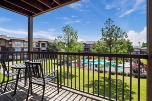 Outdoor dining - Landing | Incredible 2BD, Clubhouse, Pool (Jenks)