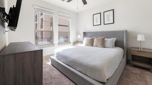 2 bedrooms, desk, iron/ironing board, WiFi