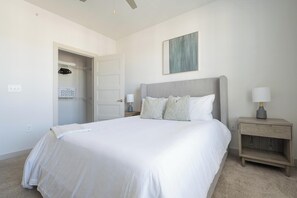 1 bedroom, desk, iron/ironing board, WiFi