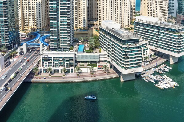 Exterior - Luxury Apartment in Dubai Marina Stunning Views (Dubai)