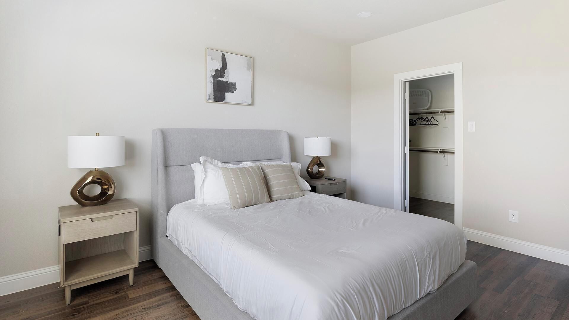 3 bedrooms, desk, iron/ironing board, WiFi